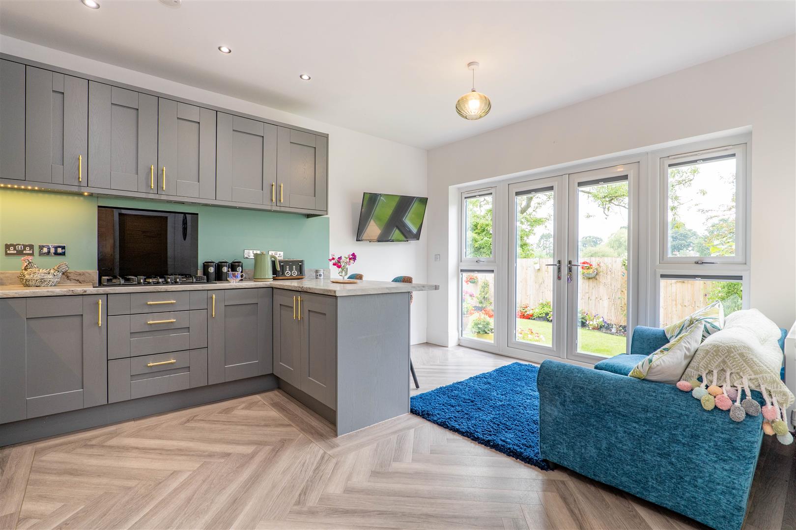 4 bed property in Parkside Drive, Preston